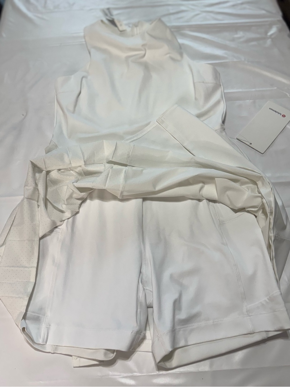 Lululemon NWT Sleeveless White Pleated Skirt Dress - Picture 8 of 8